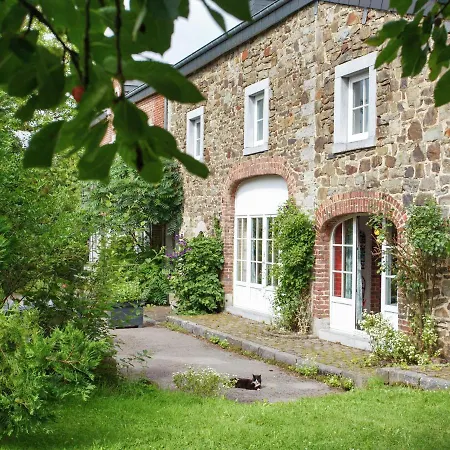 Casa vacanze Lavish Farmhouse In Ambly With Forest View *