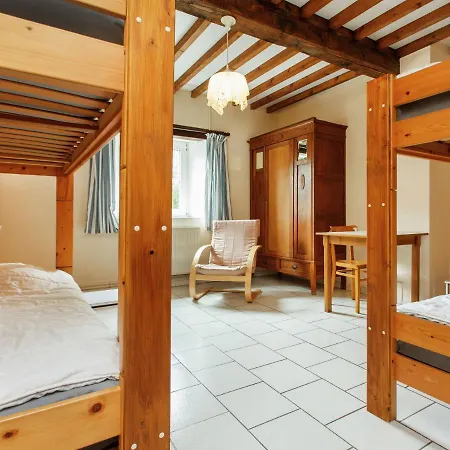 Casa vacanze Lavish Farmhouse In Ambly With Forest View
